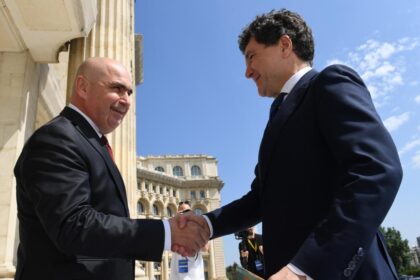 A reusit Nicusor Dan sa evite criza politica Bolojan Este foarte dificil cu oameni care au alte interese