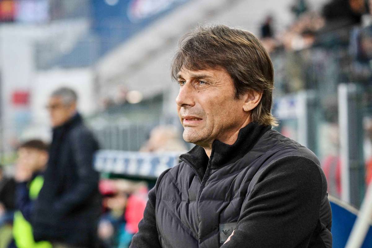 Antonio Conte preferat pentru functia de selectioner al Italiei Napoli isi da acordul