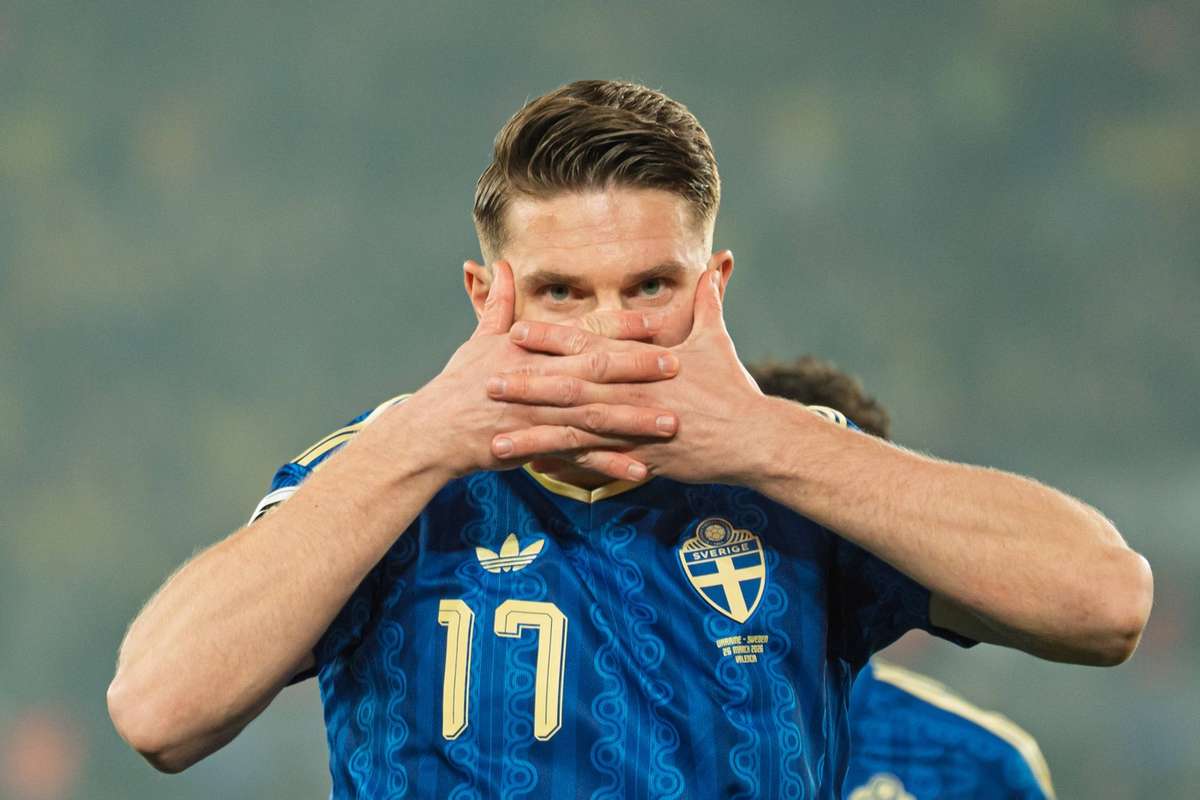 Atacantul de la Arsenal isi apara stilul de celebrare a golurilor printr o marca inregistrata