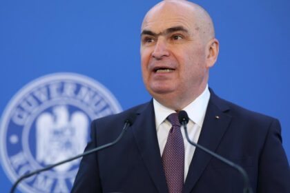 Bolojan ii atenioneaza pe liderii companiilor de stat din domeniul energetic Daca nu obtin rezultate trebuie