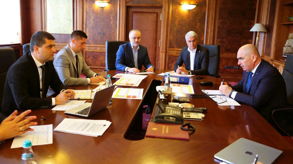Bolojan in discutii cu Umbrarescu si ministii Miruta si Pislaru avem nevoie de bani la fel de mult cum avem nevoie de aer