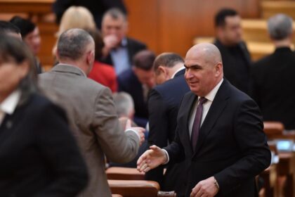 Bolojan nu crede ca va fi tradat de liberali la votul asupra motiunii Am incredere in colegii din