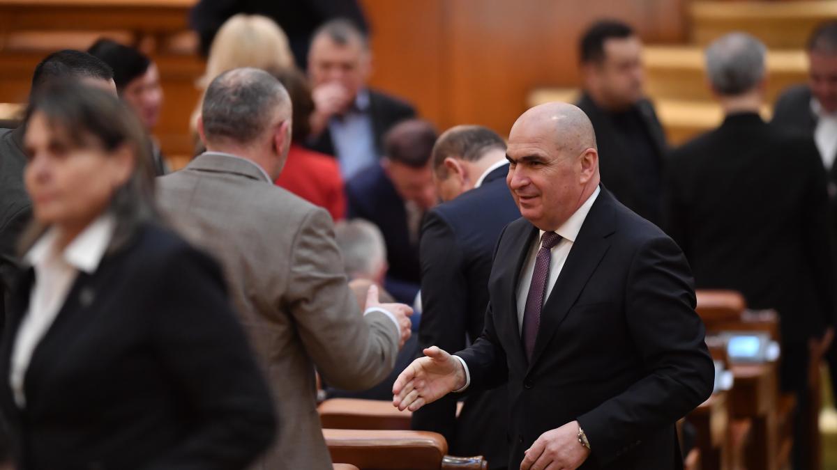 Bolojan nu crede ca va fi tradat de liberali la votul asupra motiunii Am incredere in colegii din