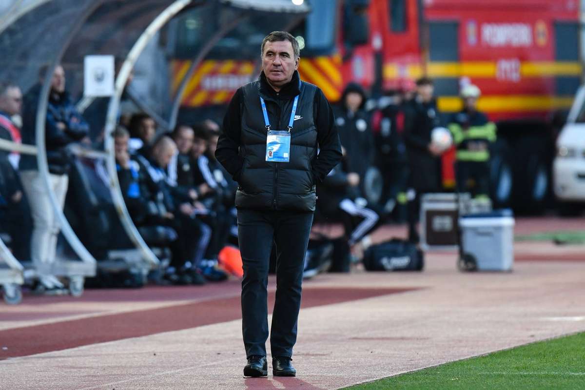Gheorghe Hagi tot mai aproape de a prelua conducerea Bancii Nationale a Romniei contract de patru ani si bonusuri substantiale