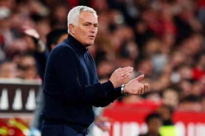 Jose Mourinho raspunde zvonurilor privind plecarea de la Benfica