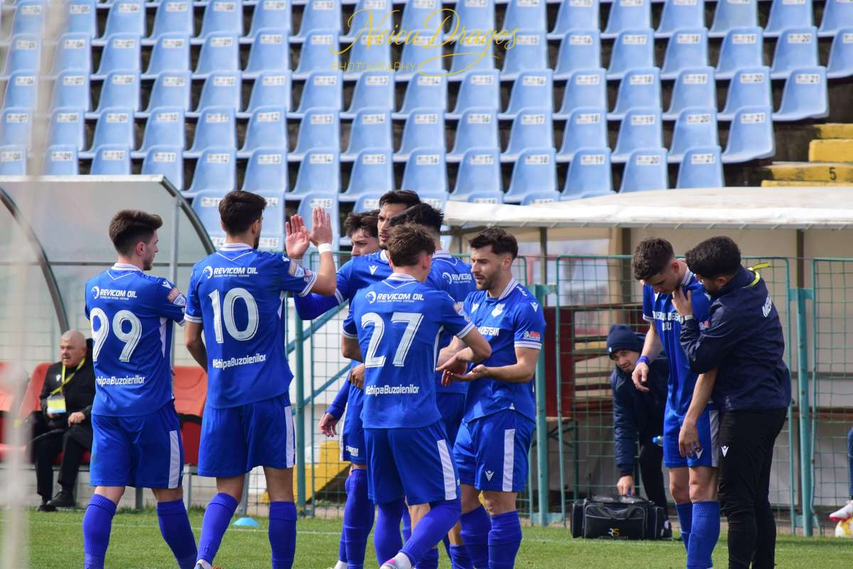 Liga 2 Metalul Buzau o infrunta decisiv pe Targu Mure Ceahlaul se apropie tot mai mult de retrogradare