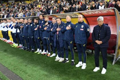 Mesaj emotionant din partea echipei nationale pentru Mircea Lucescu Luptati domnule Lucescu