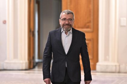 Mesajul unui liberal catre colegi dupa 36 de ani in PNL Daca ne aliniem cu PSD inseamna