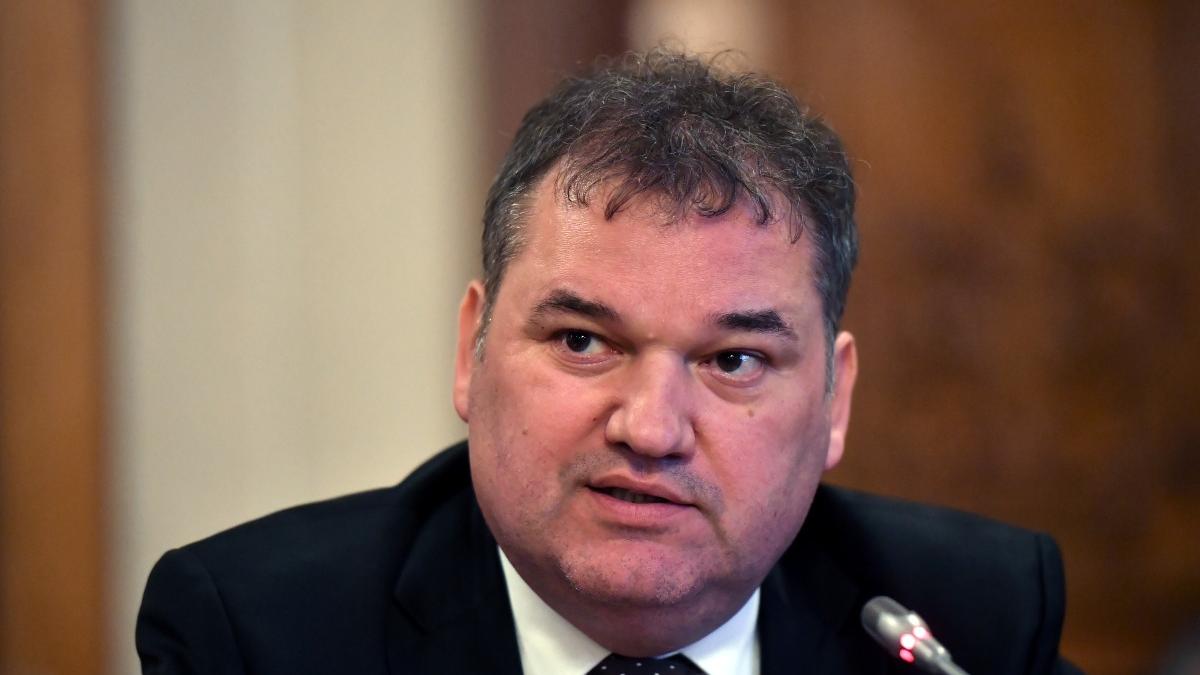 Ministerul Dezvoltarii aloca peste 36 de milioane de euro pentru consolidarea unor scoli si cladiri de locuinte