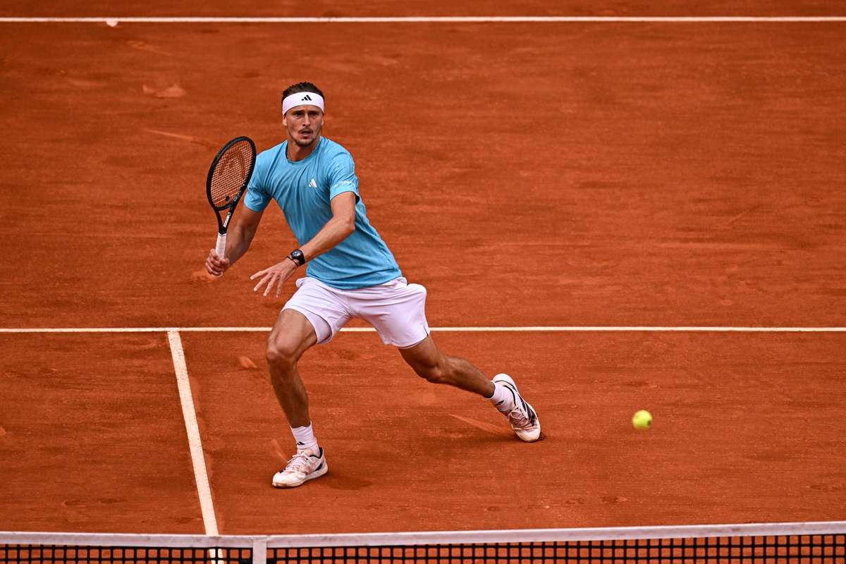 Monitorul tenisului Zverev il invinge pe Mensik dupa un meci de peste 2 ore Pliskova se va confrunta cu Potapova