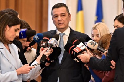 PSD anunta ca a reusit sa stranga voturile necesare pentru demiterea premierului Ilie Bolojan