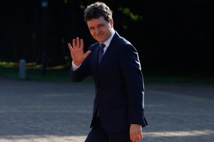 Planul lui Nicusor Dan Fara actiuni pana la votul motiunii de cenzura surse