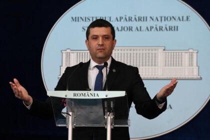 Radu Miruta surprins mintind Ce ii lipseste din CV ul ministrului USR al Apararii Declaratii false