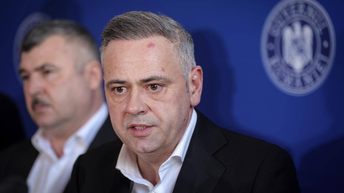 Scandal in Guvern Florin Barbu cere ca fermierii sa cumpere motorina fara acciza si TVA direct de