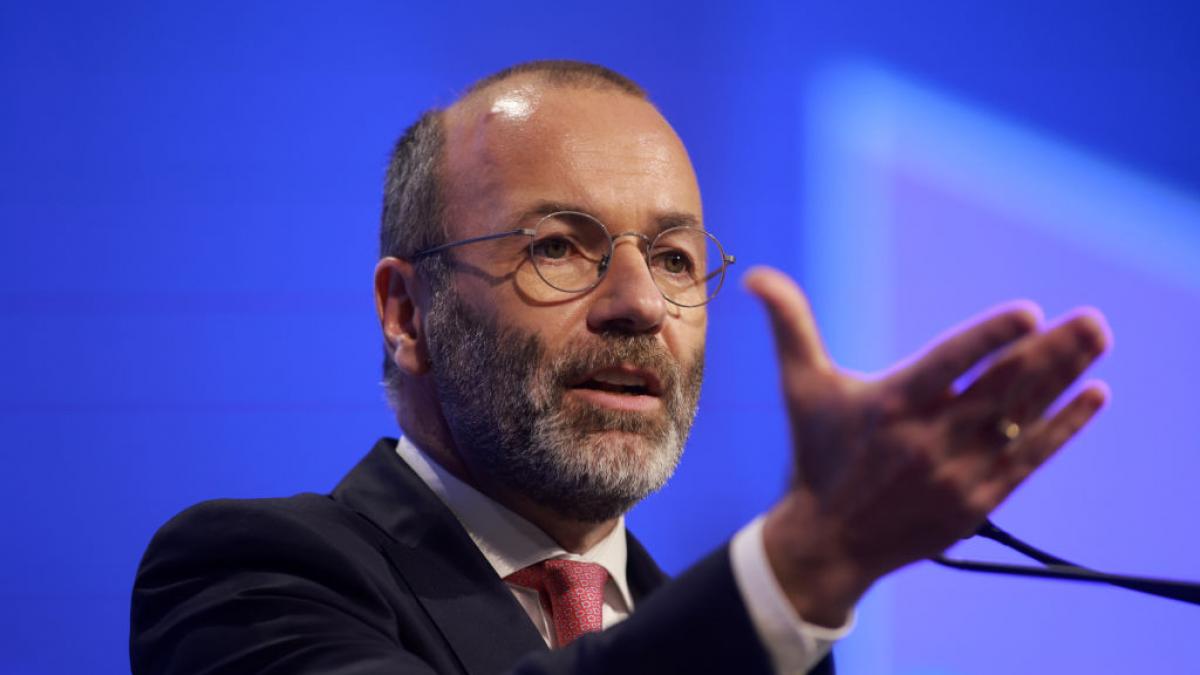 Scandal in Parlamentul European din cauza crizei politice din Romania Manfred Weber s a confruntat cu