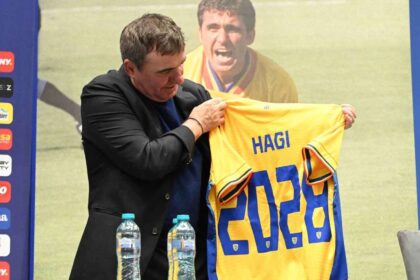 Biletele pentru amicalul Romania Tara Galilor sunt acum disponibile la vanzare Primul meci jucat de nationala lui Hagi pe teren propriu