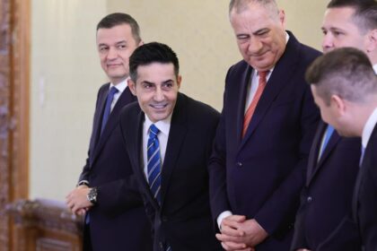 Claudiu Manda ii raspunde lui Ilie Bolojan Romania nu depinde de o singura persoana rezultatele