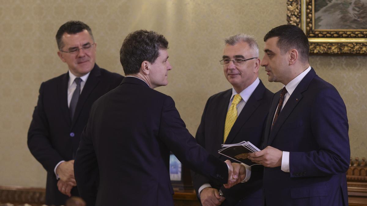 George Simion i a cerut lui Nicusor Dan mandat pentru a constituie un guvern AUR 2