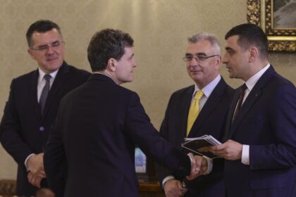 George Simion i a cerut lui Nicusor Dan mandat pentru a constituie un guvern AUR 4