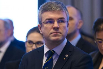 Irineu Darau explica de ce isi deconteaza transportul ca parlamentar desi are protectie in calitate de ministru