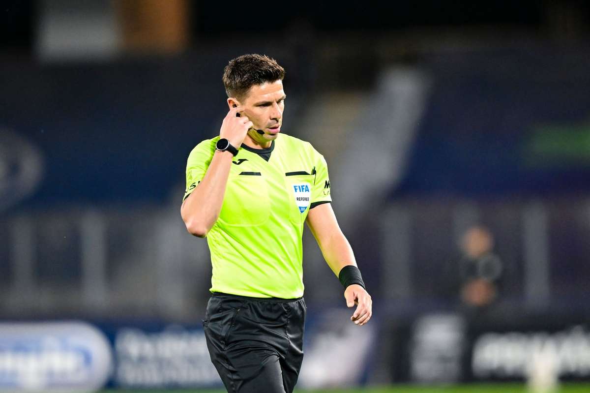 Marian Barbu va oficia meciul Dinamo FCSB din barajul european