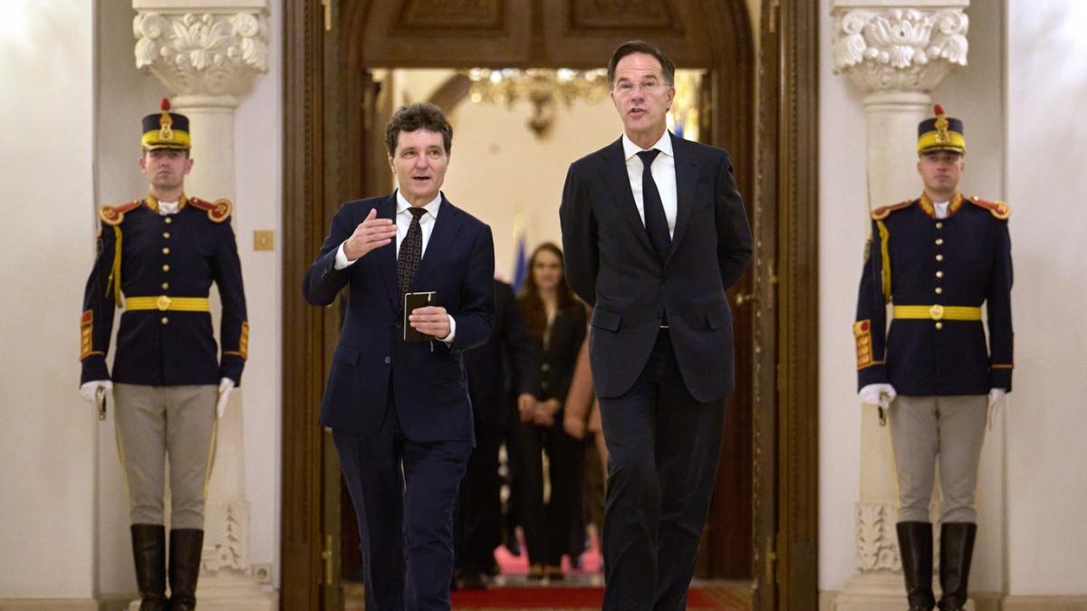 Mark Rutte si Volodimir Zelenski iau parte la summitul B9 organizat de Nicusor Dan la Bucuresti