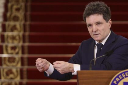 Nicisor Dan primele declaratii dupa demiterea Guvernului Bolojan Fac apel la calm