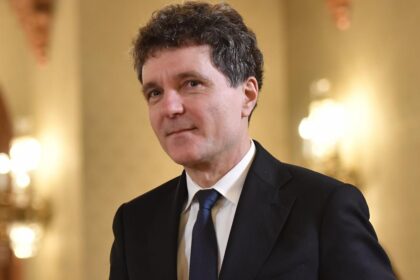 Nicisor Dan se implica in scandalul provocat de noua lege a ONG urilor aprobata de PSD si AUR Surse