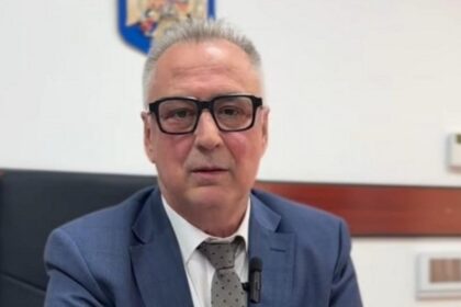PSD il acuza pe Bolojan pentru numirea sefului Vamilor retinut de procurori Asa si a asumat