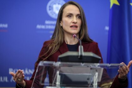 Romnia ia in considerare activarea articolului 4 din Tratatul NATO Raspunsul ministrului Oana