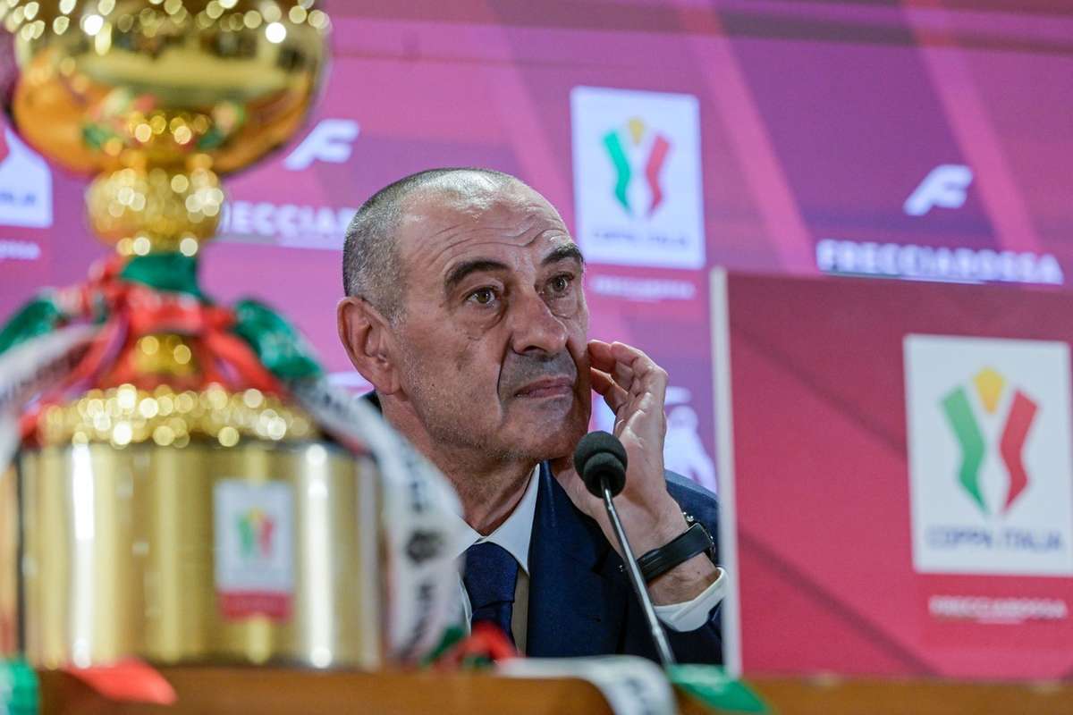 Sarri avertizeaza ca va boicota derby ul cu Roma din cauza orei de start Nu ma prezint