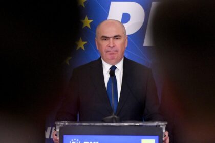 Sondaj CURS inainte de motione 58 dintre romani cred ca Bolojan ar trebui sa isi dea demisia