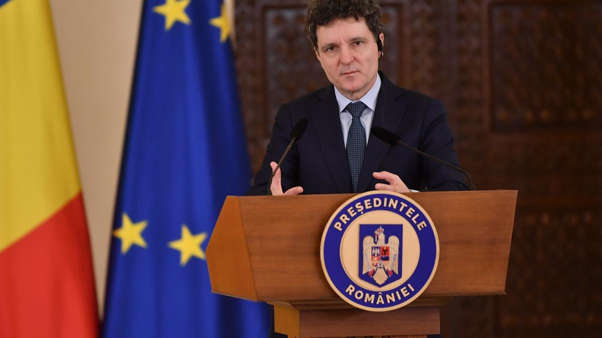 prima zi de concediu medical va fi remunerata in conditii specifice nicusor dan a promulgat legerea