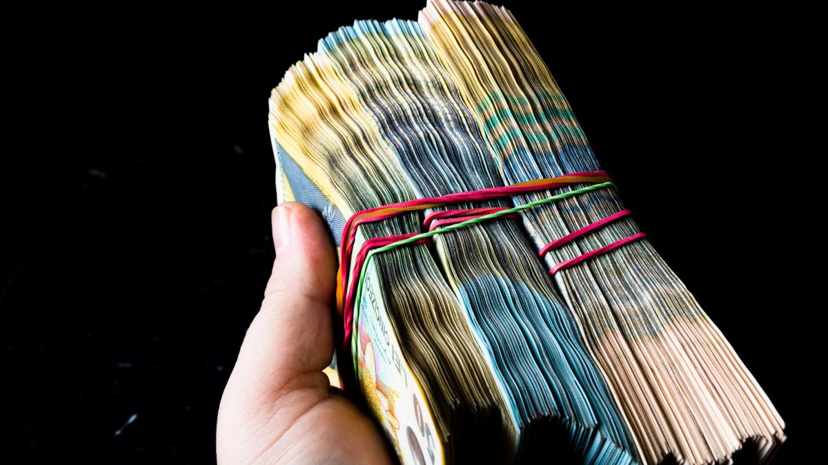 salariile cresc si se deblocheaza posturi in 47 de companii guvernul bolojan a aprobat aceste cresteri