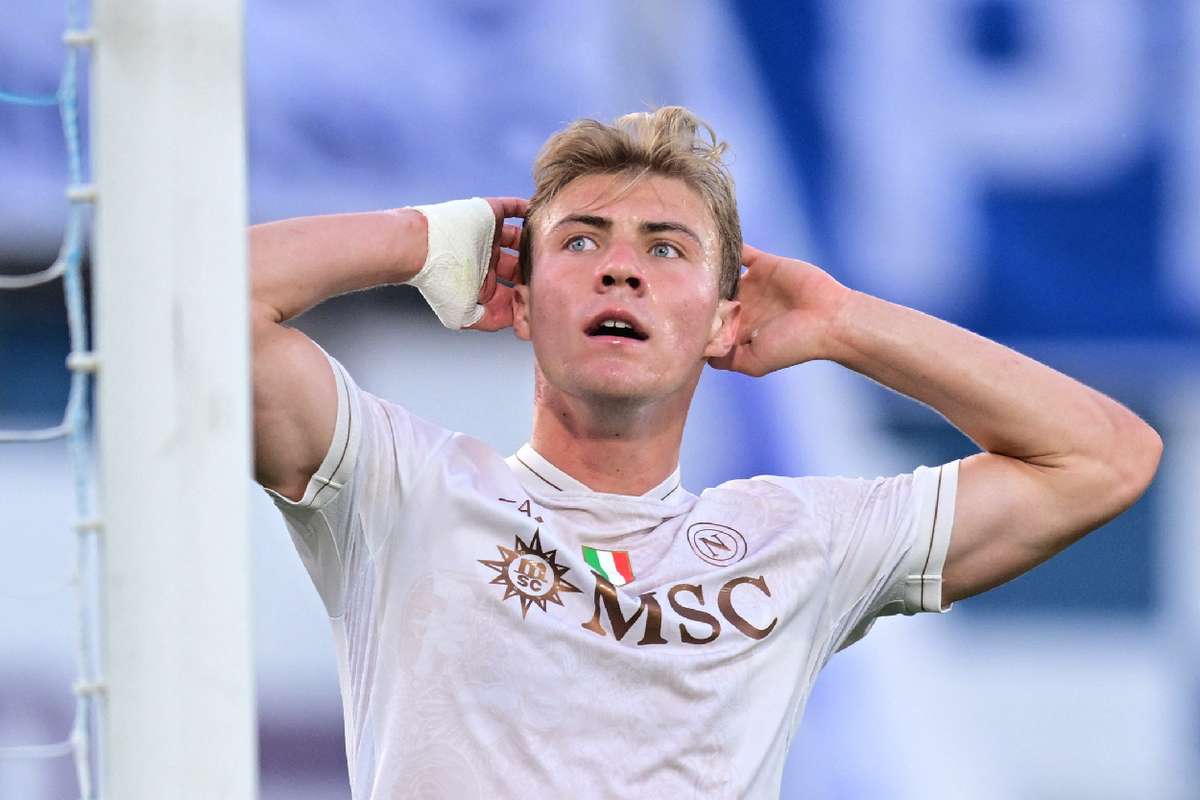 A impresionat in Italia Napoli nu il lasa pe jucatorul imprumutat de la Manchester United sa se intoarca