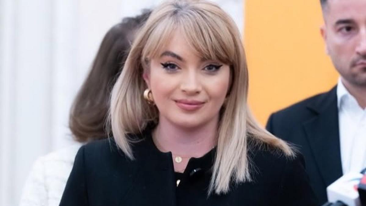 Avocata AUR Silvia Uscov a renuntat la partid Ea il acuza pe Simion ca alege varianta