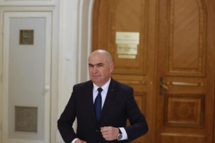 Bolojan il critica pe Nicusor Dan Apelul la responsabilitate ar fi trebuit facut inainte de motione