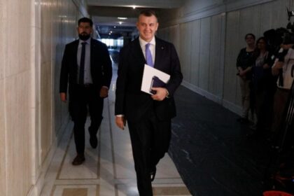 Ce se intampla cu ministrii propusi de Tomac daca lista nu este aprobata prin vot Zegrean Acei oameni nu mai