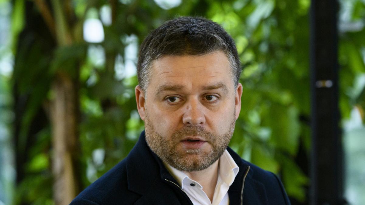 Ciucu nu va fi prezent la sedina PNL deoarece se afla in Singapore A fost o situatie neplacuta nu imi este usor din