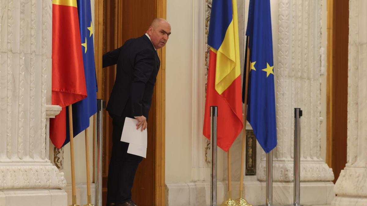Criza politica intra in pauza Bolojan ar putea ramane premier demis la Palatul Victoria pe