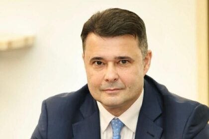 Daniel Florea cere suspendarea proiectului Scolii 128 Nu luati decizii care sa afecteze copiii