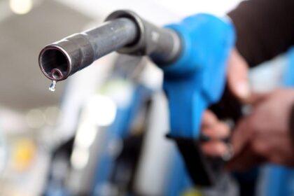 De maine benzina si motorina ar putea sa se scumpesca din cauza PNL fostul ministru Bogdan Ivan acuza PNL