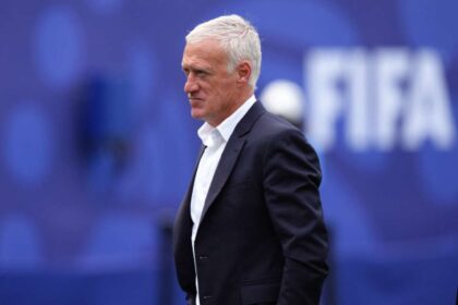 Didier Deschamps a revenit in cantonamentul Frantei dupa decesul mamei sale