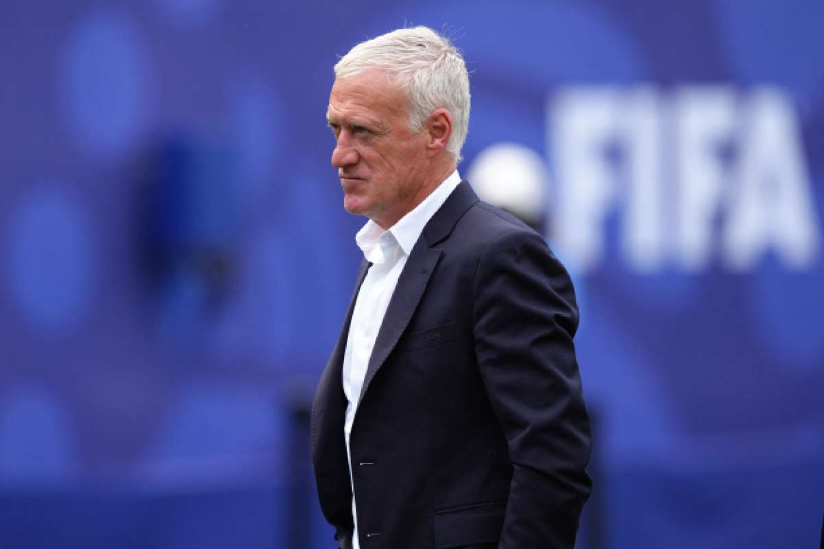 Didier Deschamps a revenit in cantonamentul Frantei dupa decesul mamei sale