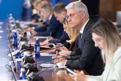 Dragos Pislaru Ministrii ar putea primi un bonus de 20 pentru atragerea fondurilor europene In ceea ce ii priveste pe primari