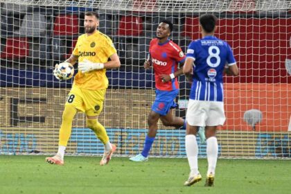 FCSB a anuntat transferul goalkeeper ului Lukas Zima