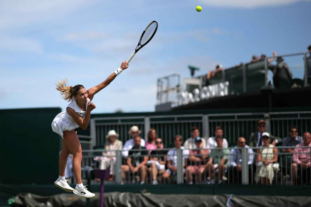 Finalista la French Open eliminata de la Wimbledon dupa ce a cazut in timpul unui schimb de mingi