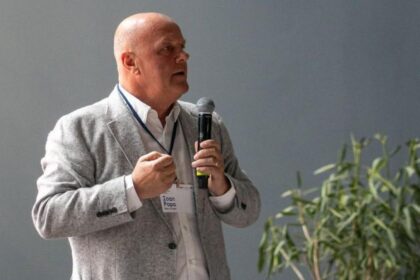 Ioan Popa primar PNL din Resita Vom propune Biroului Politic al PNL excluderea lui Adrian Vestea