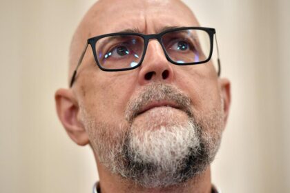 Kelemen isi arata preferinta pentru un Guvern format din partidele fostei Coalitii Pana la sfarsitul lunii iunie ar