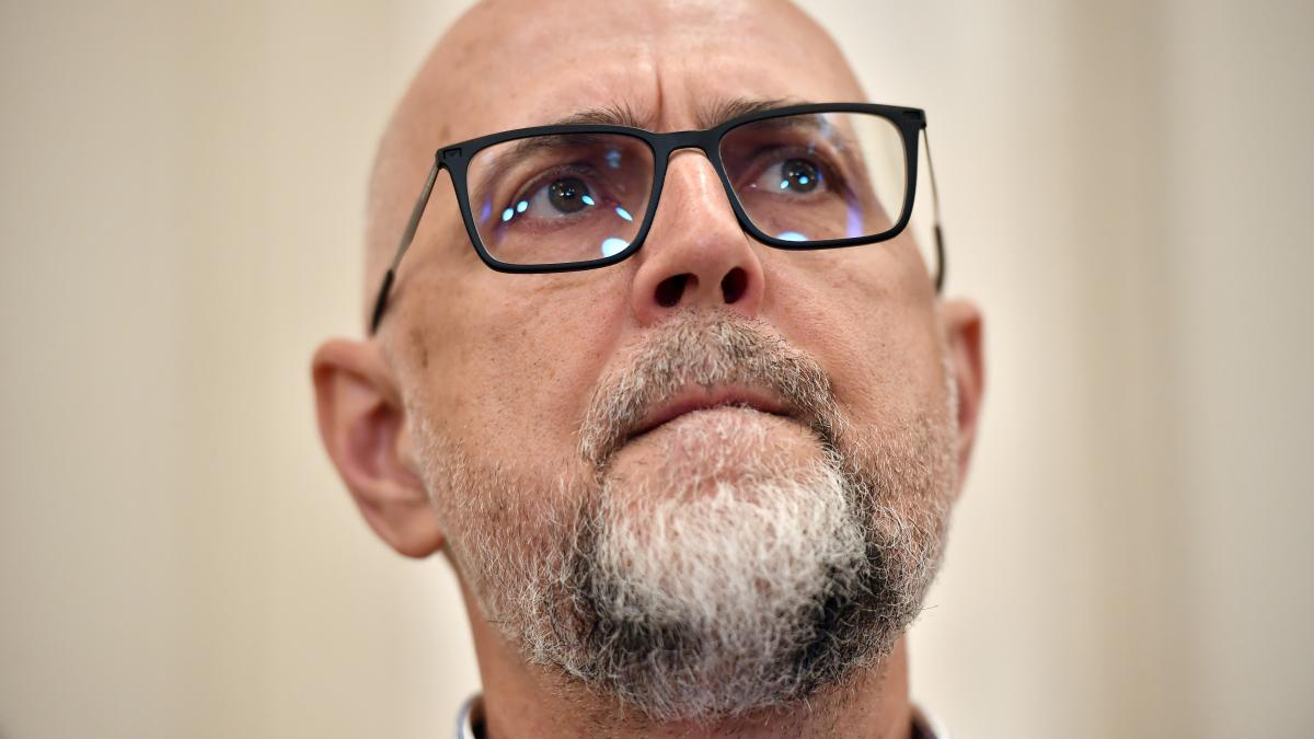 Kelemen isi arata preferinta pentru un Guvern format din partidele fostei Coalitii Pana la sfarsitul lunii iunie ar